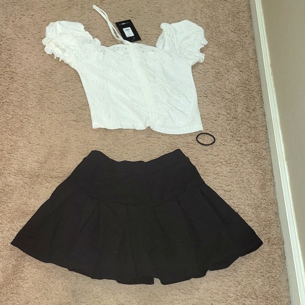 Fashion nova pleated skort & ruffle top